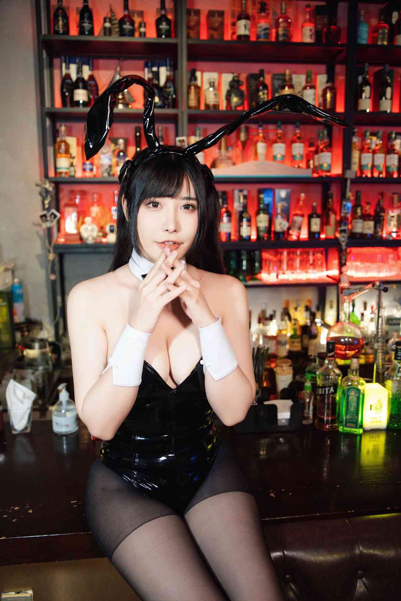糖果果Candy黑胶兔兔2